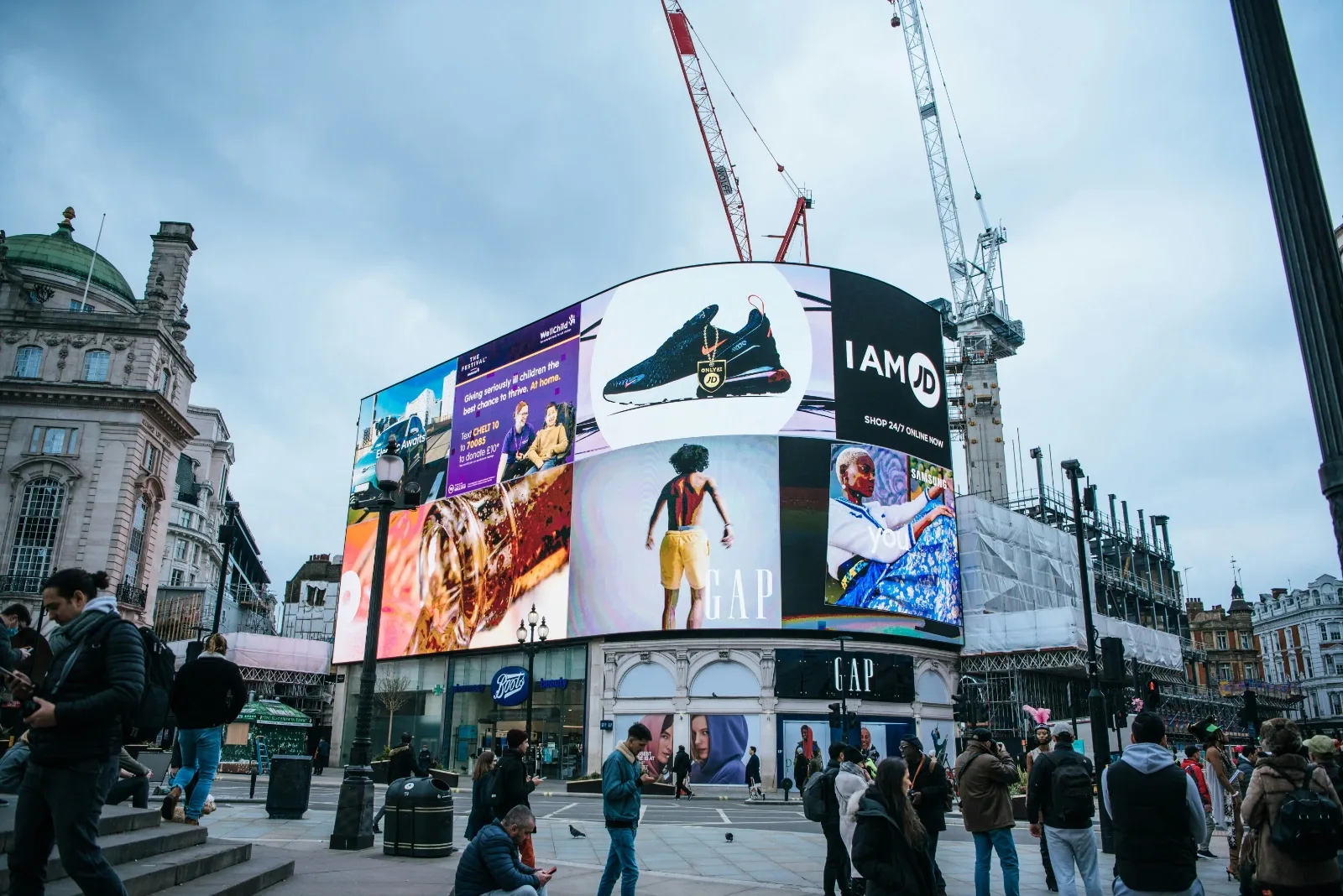 Picadilly Circus